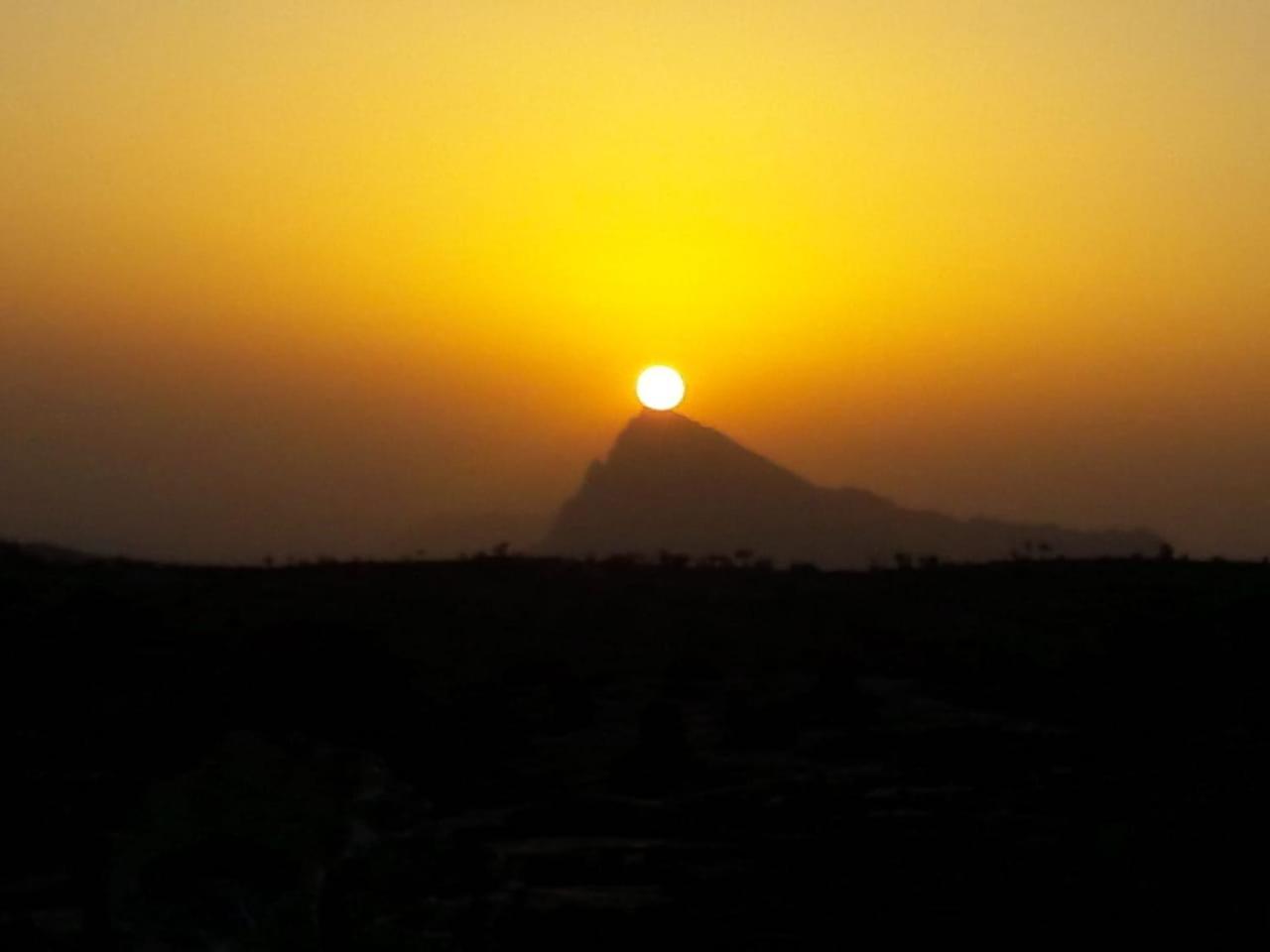 Hotel Abu Omair Jabal Shams House Al Ḩamrāʼ Camera foto